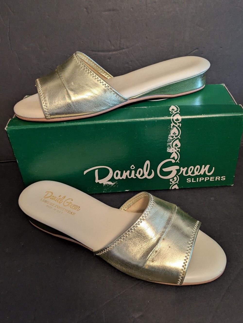 Daniel Green Metallic Gold Slide Slippers Womens Size 10 B